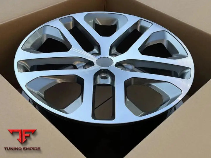 RANGE ROVER WHEEL DEFENDER L663