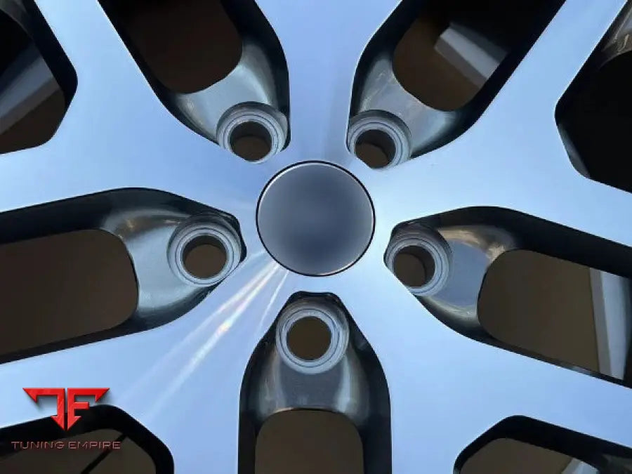 RANGE ROVER WHEEL DEFENDER L663