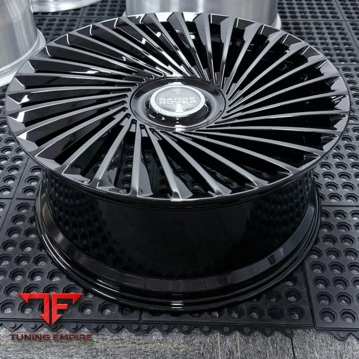 RANGE ROVER FORGED WHEELS - DIRECTIONAL DESIGN