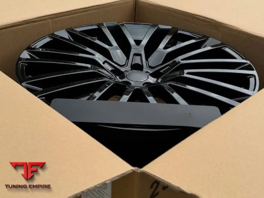 RANGE ROVER WHEEL SPORT P530 L461 2025