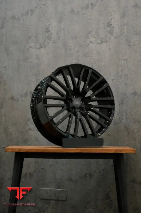 RANGE ROVER WHEEL SPORT P530 L461 2025