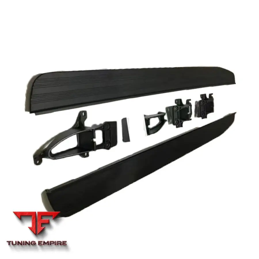 RANGE ROVER VOGUE SIDE SKIRTS / RUNNING BOARDS WITH MOUNTING BRACKETS