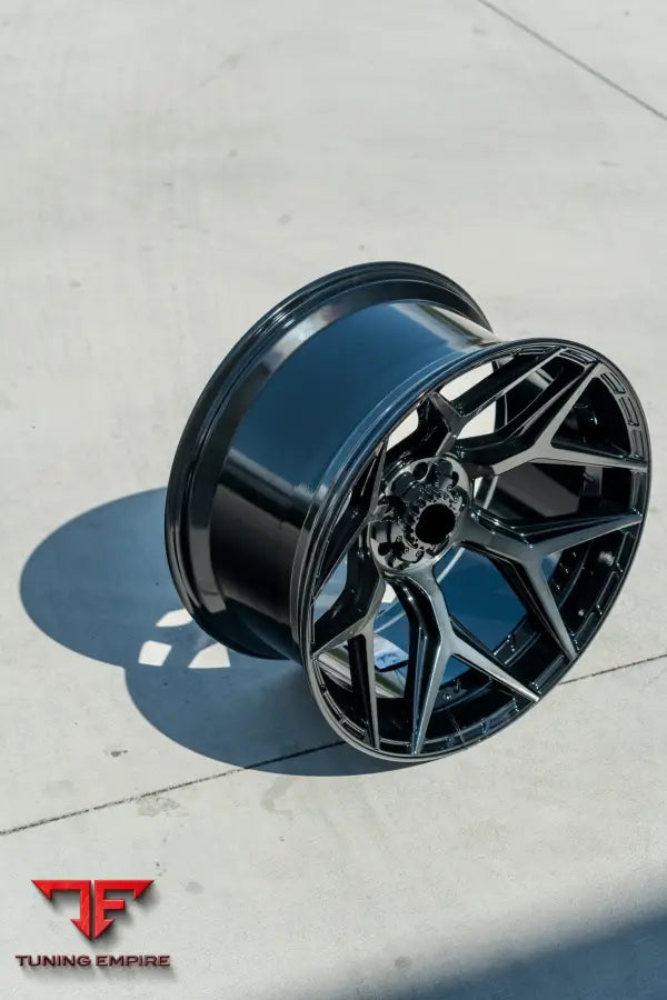 RAZOR FORGED RZR 229