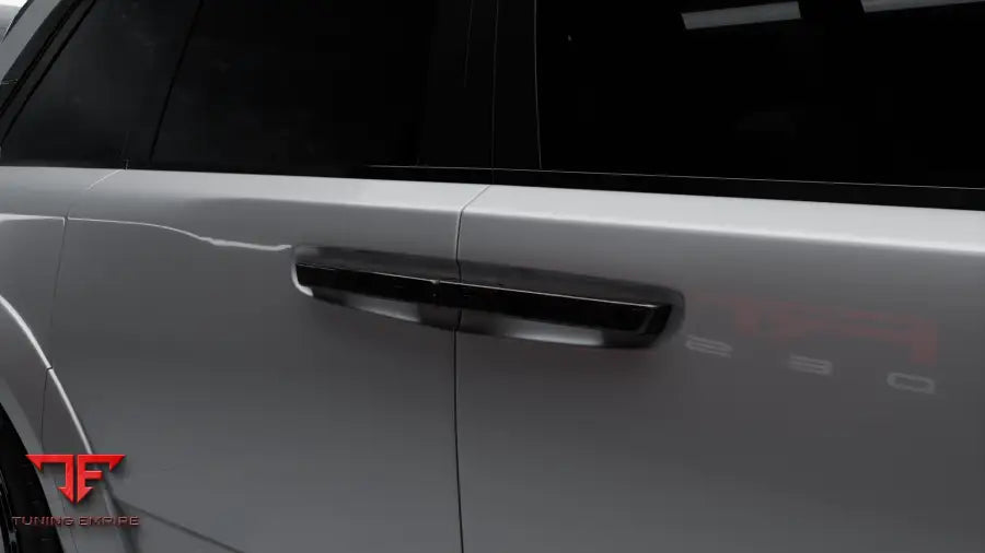 RENEGADE ROLLS-ROYCE CULLINAN BODY KIT