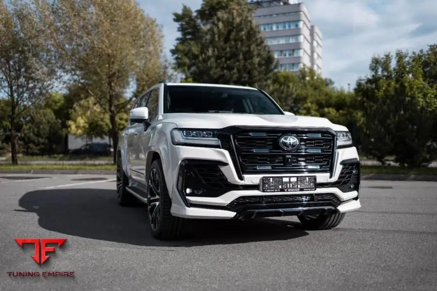 RENEGADE TOYOTA LAND CRUISER 300 BODY KIT