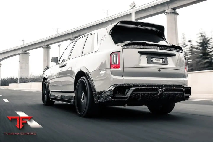 ROLLS-ROYCE CULLINAN BKSS CARBON FIBER FULL BODY KIT BSD