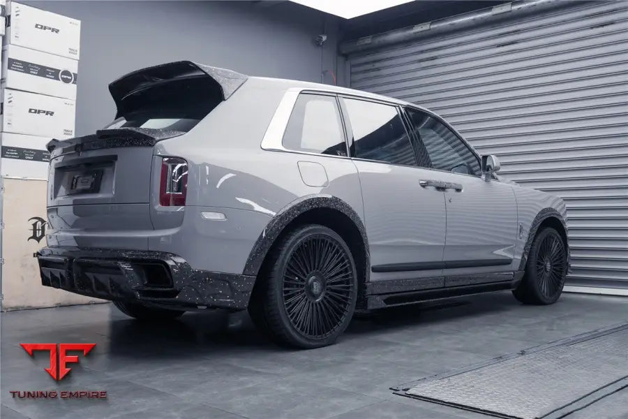 ROLLS-ROYCE CULLINAN BKSS STYLE CARBON FIBER ROOF SPOILER BSD
