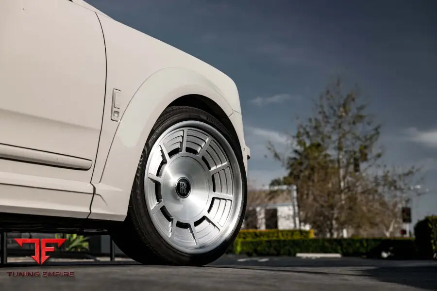 ROLLS ROYCE CULLINAN FORGED WHEELS AND EXHAUST SYSTEM