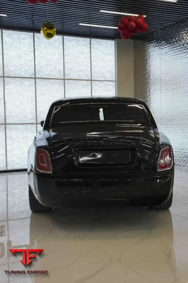 ROLLS ROYCE PHANTOM 2004-2012 CONVERSION CARBON BODY KIT