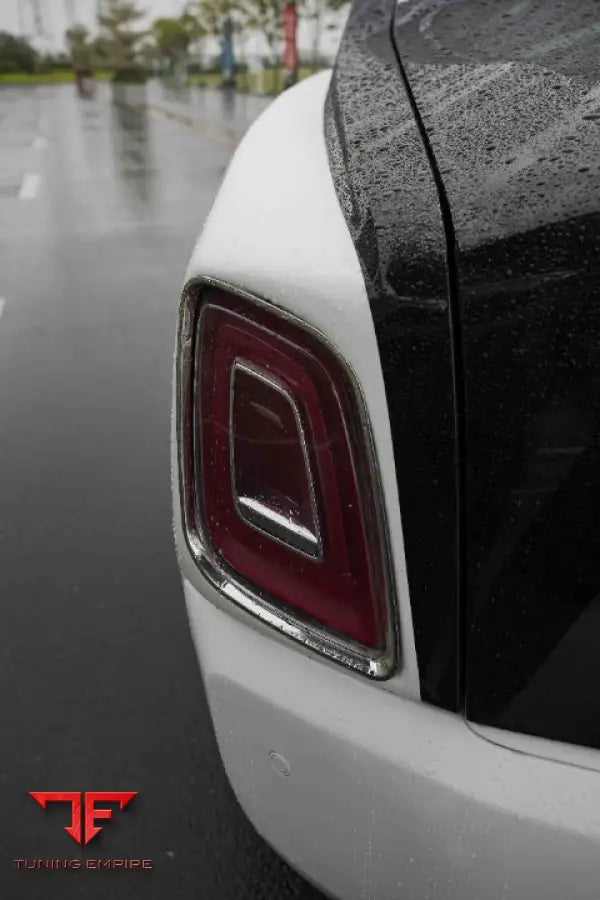 ROLLS ROYCE PHANTOM 2004-2012 CONVERSION CARBON BODY KIT