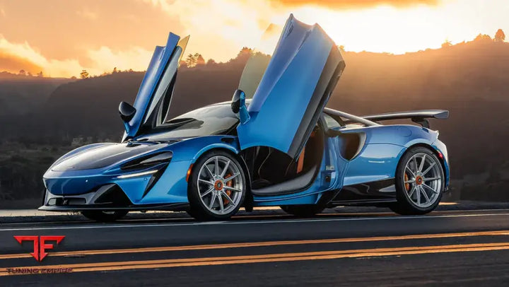 MCLAREN ARTURA CARBON PARTS