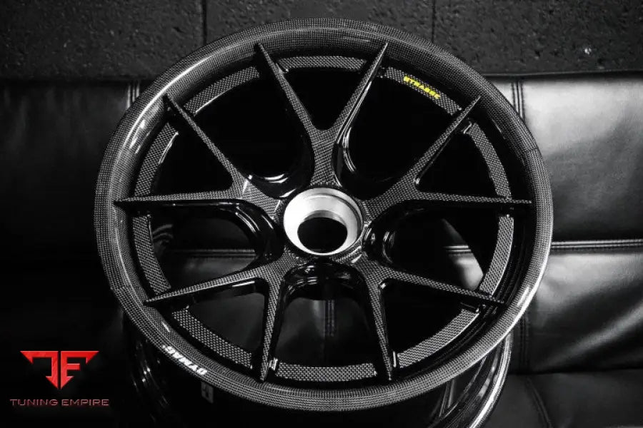 STRASSE SM5R CARBON