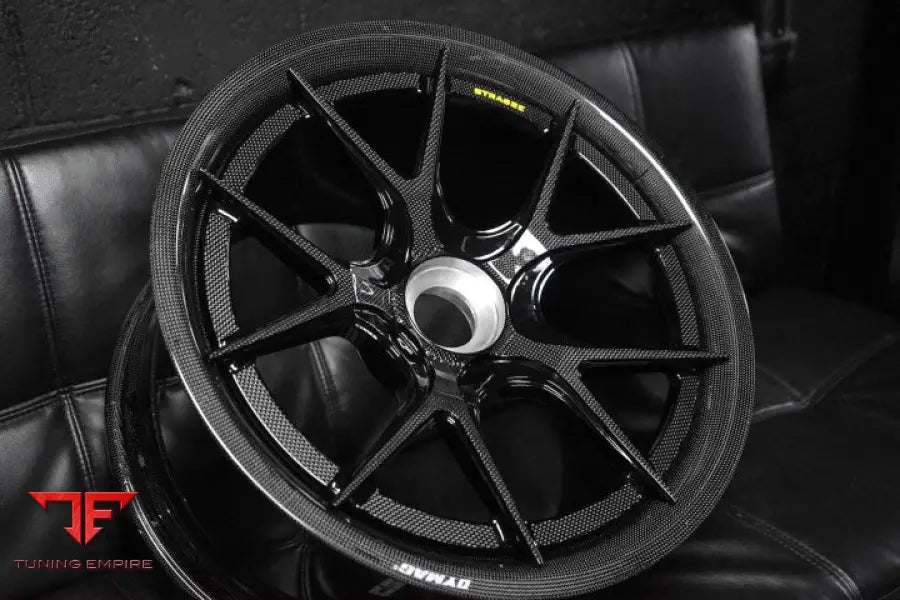 STRASSE SM5R CARBON