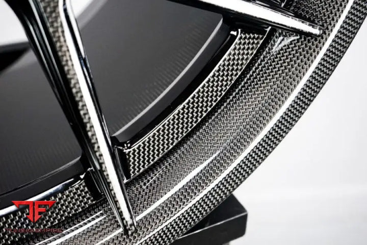 STRASSE SM5R CARBON