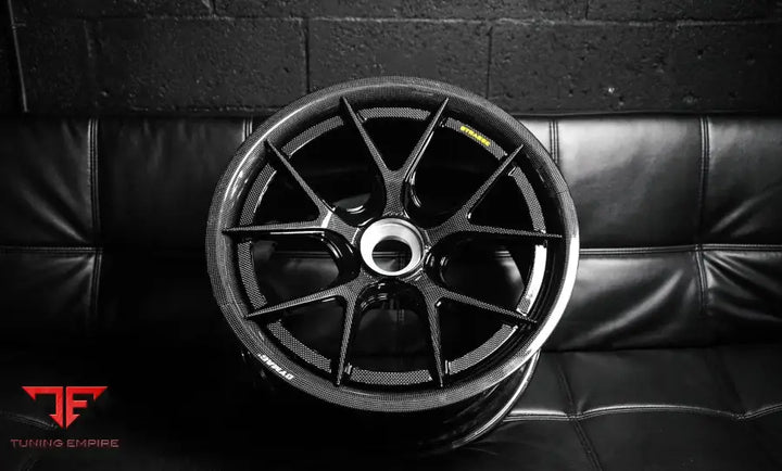 STRASSE SM5R CARBON