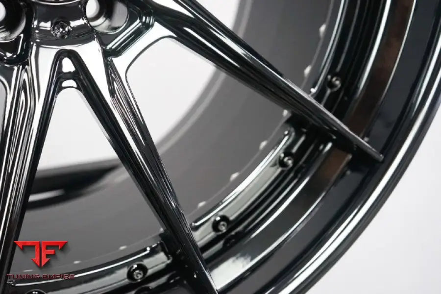 STRASSE SV10 DEEP CONCAVE FORGED WHEELS