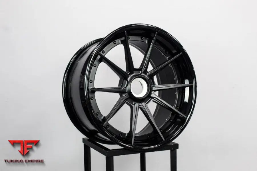 STRASSE SV10 DEEP CONCAVE FORGED WHEELS
