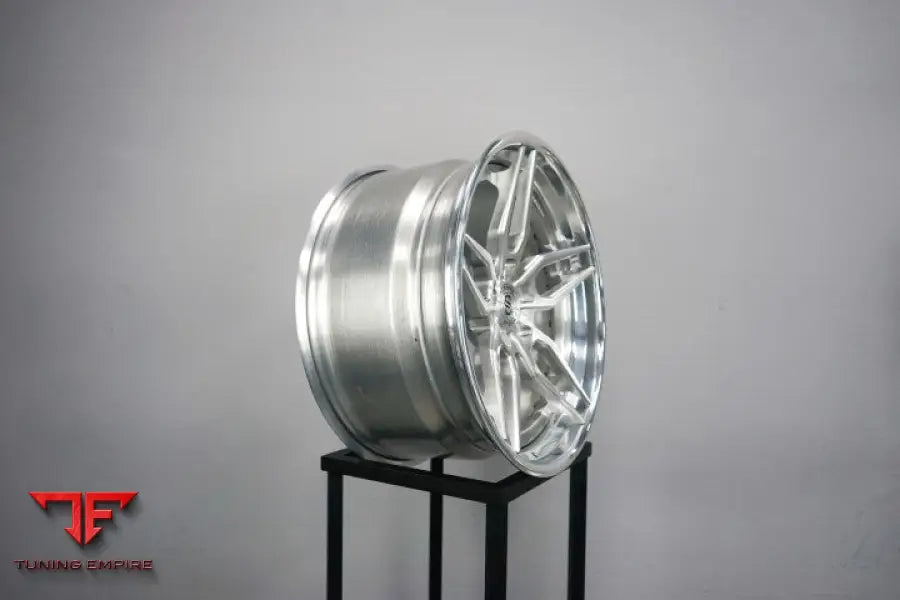 STRASSE SV4 DEEP CONCAVE FORGED WHEELS