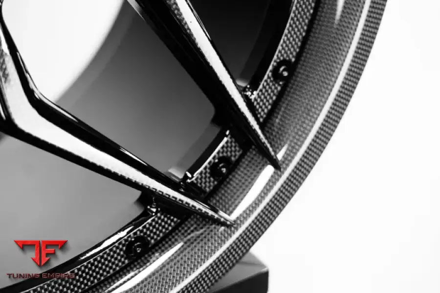 STRASSE SV5R CARBON