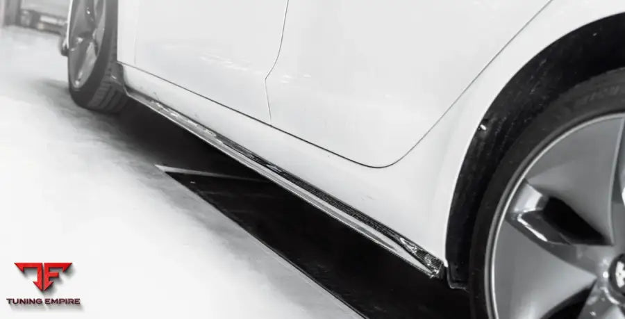 TESLA MODEL 3 CARBON PARTS