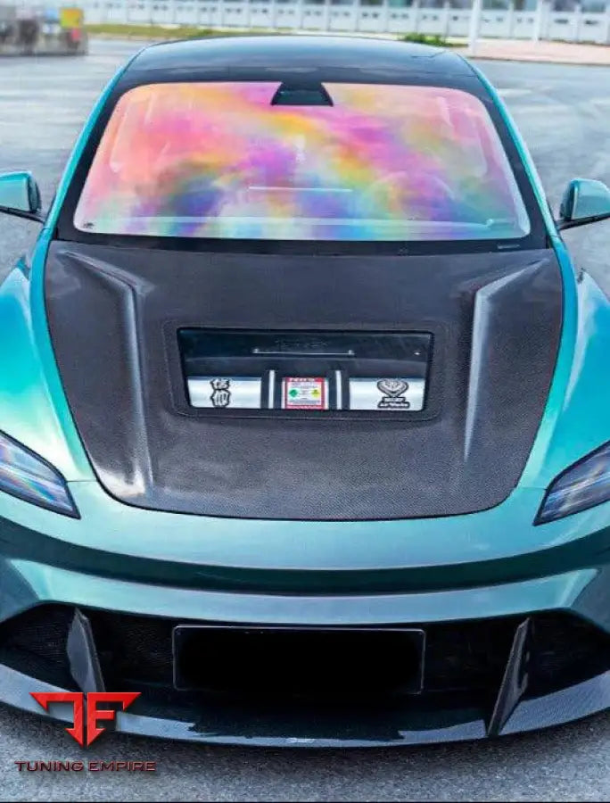 TESLA MODEL 3 HIGHLAND/PERFORMANCE CARBON FIBER TEMPERED GLASS HOOD