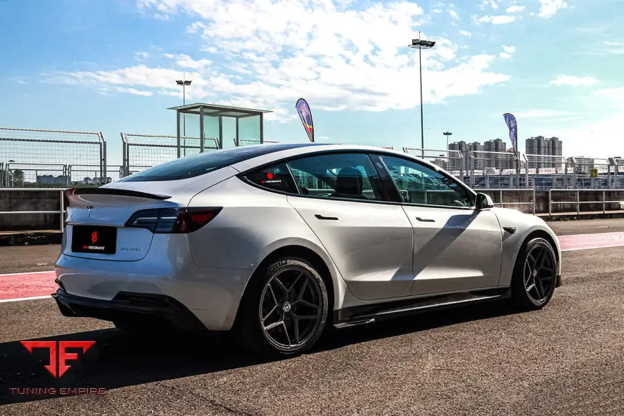 TESLA MODEL 3 IMP PERFORMANCE CARBON FIBER SIDE SKIRTS BSD