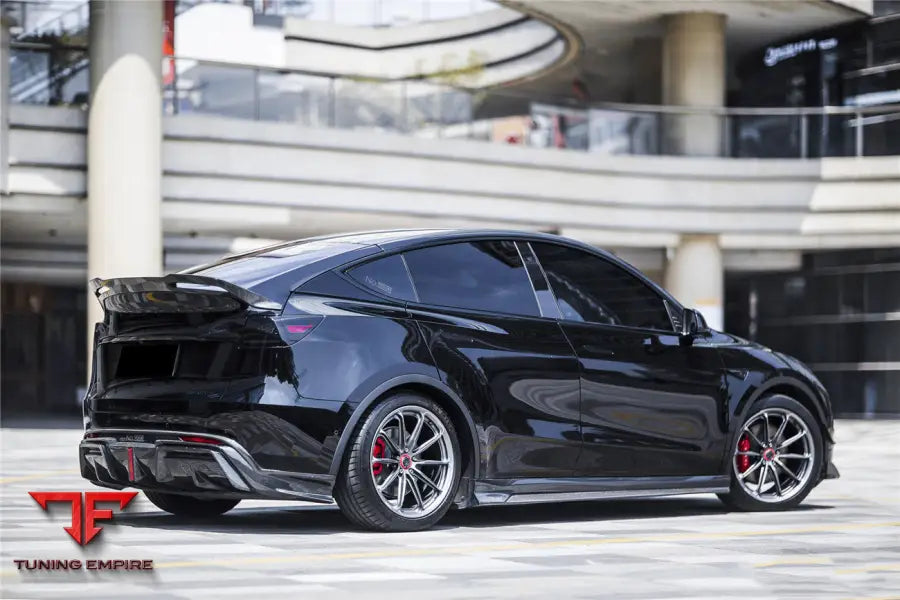 TESLA MODEL Y / IMP PERFORMANCE CARBON FIBER REAR DIFFUSER BSD