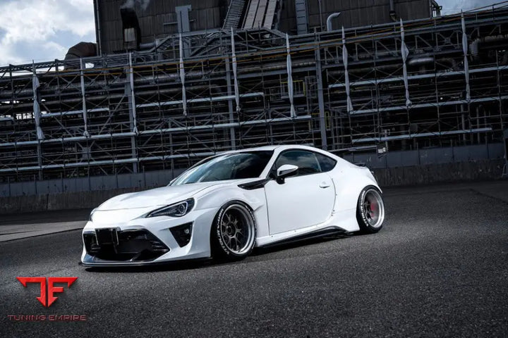 TOYOTA A86 ZN6 BODY KIT WITH WHEELS