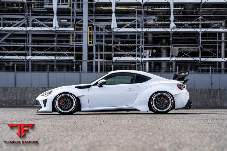 TOYOTA A86 ZN6 BODY KIT WITH WHEELS