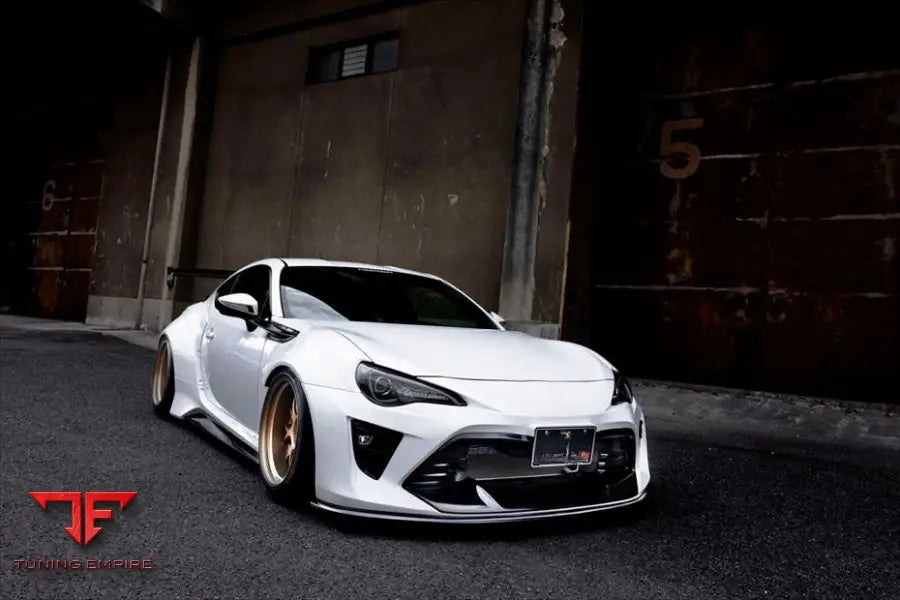 TOYOTA A86 ZN6 BODY KIT WITH WHEELS
