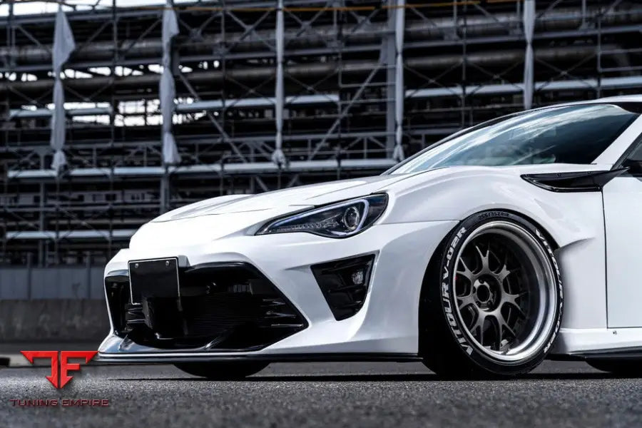 TOYOTA A86 ZN6 BODY KIT WITH WHEELS
