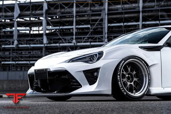 TOYOTA A86 ZN6 BODY KIT WITH WHEELS
