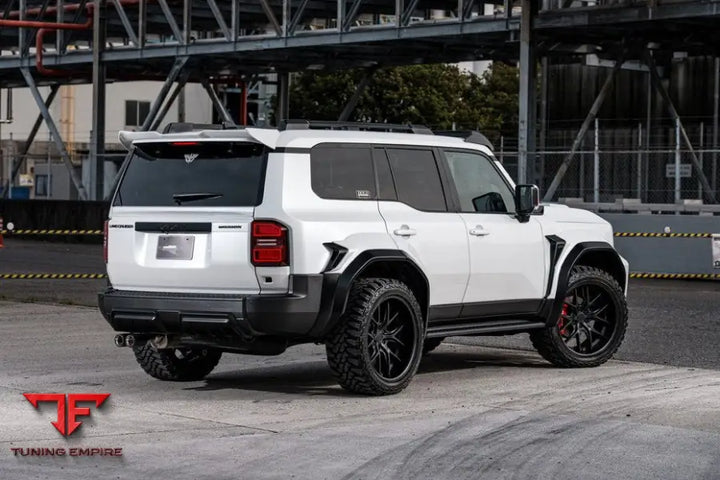 TOYOTA LAND CRUISER 250 BODY KIT WITH WHEELS