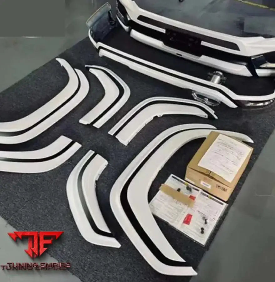 TOYOTA LAND CRUISER LC 300 ELECTRIC SIDE STEPS