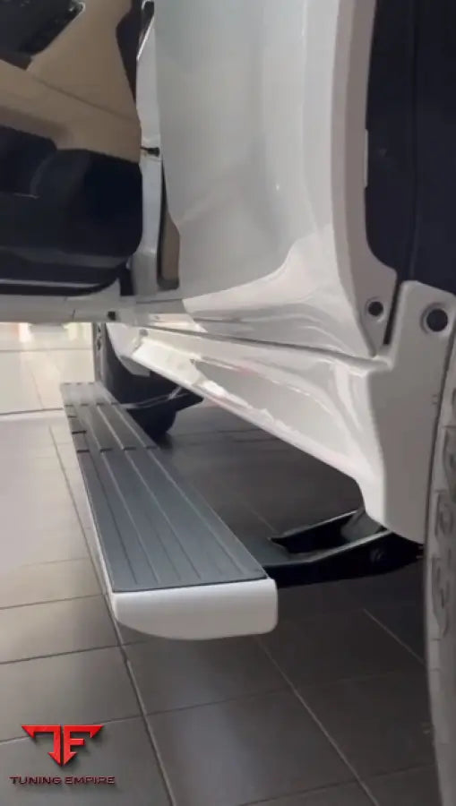 TOYOTA LAND CRUISER LC300 ELECTRICAL SIDE STEP 2022Y+