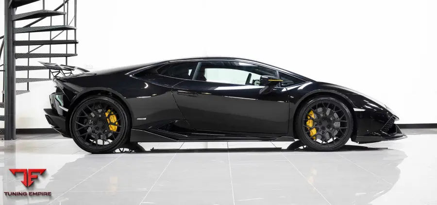 URBAN LAMBORGHINI HURACAN