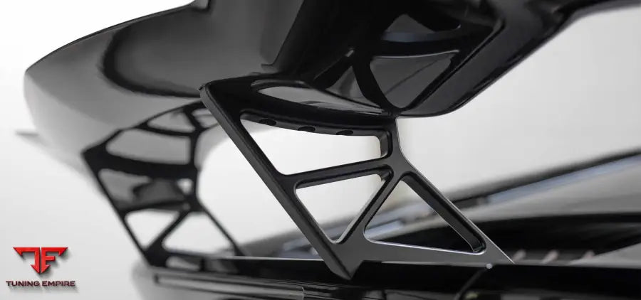 URBAN LAMBORGHINI HURACAN