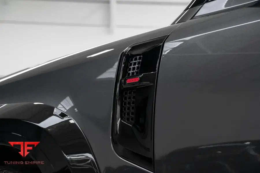 URBAN LAND ROVER DEFENDER HARDTOP 90 110