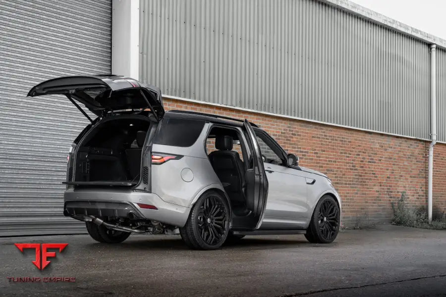 URBAN LAND ROVER DISCOVERY