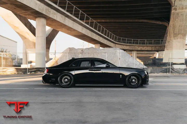 URBAN ROLLS-ROYCE GHOST