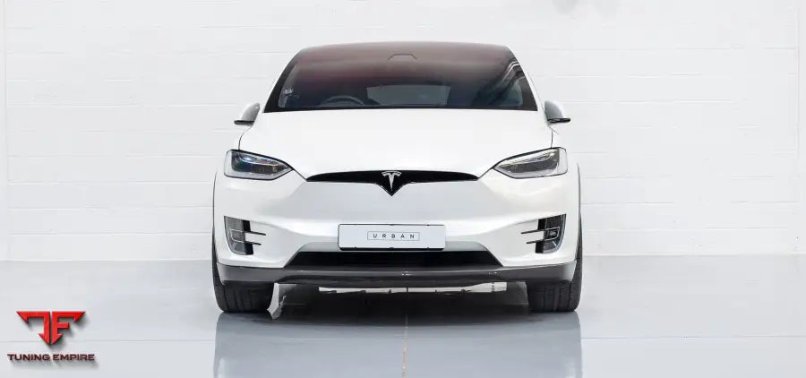 URBAN TESLA MODEL X