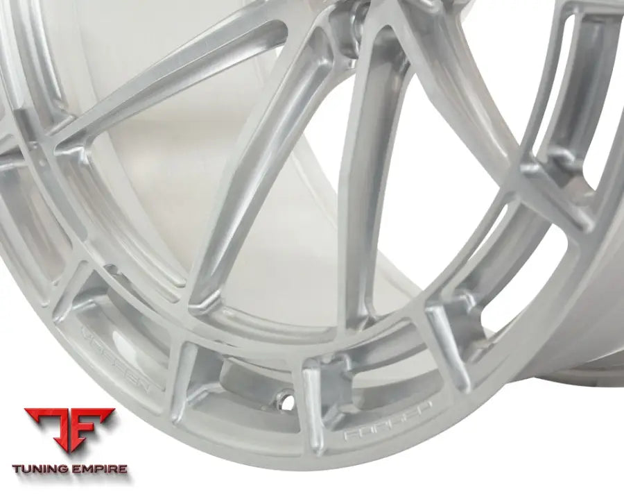 VOSSEN LC3-04