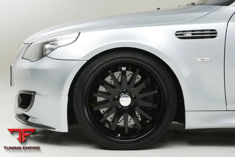WALD BMW M5 E60